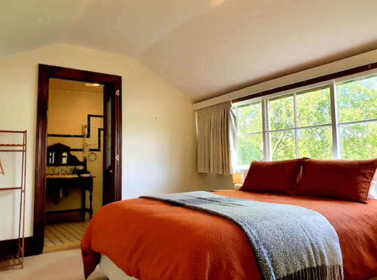Wandering Trout - Gourmet Stays Mole Creek Exterior photo