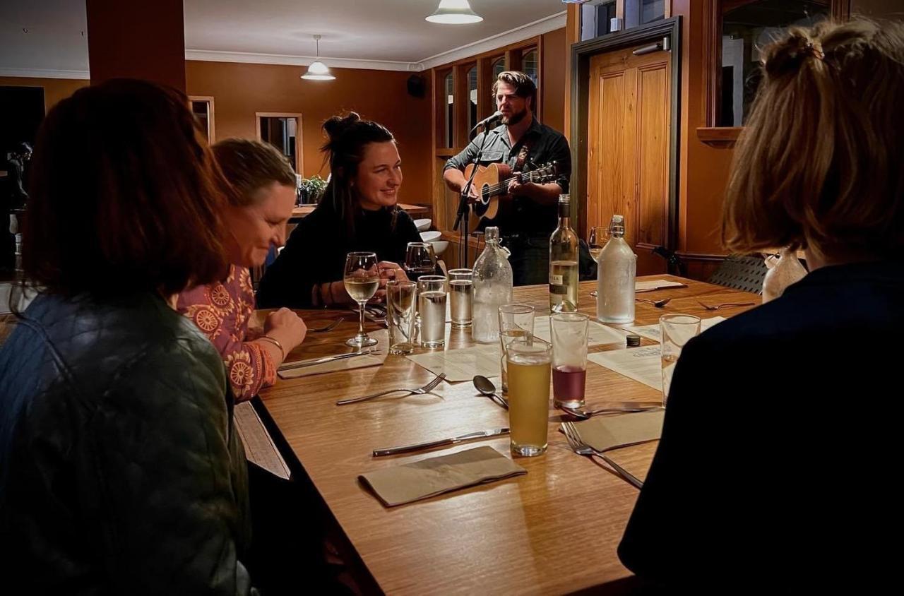 Wandering Trout - Gourmet Stays Mole Creek Exterior photo